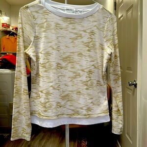 Sheer top with white underneath very cool and breezy